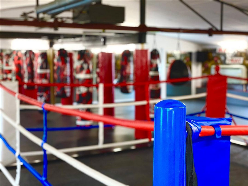 Boxring im Build & Fight Studio